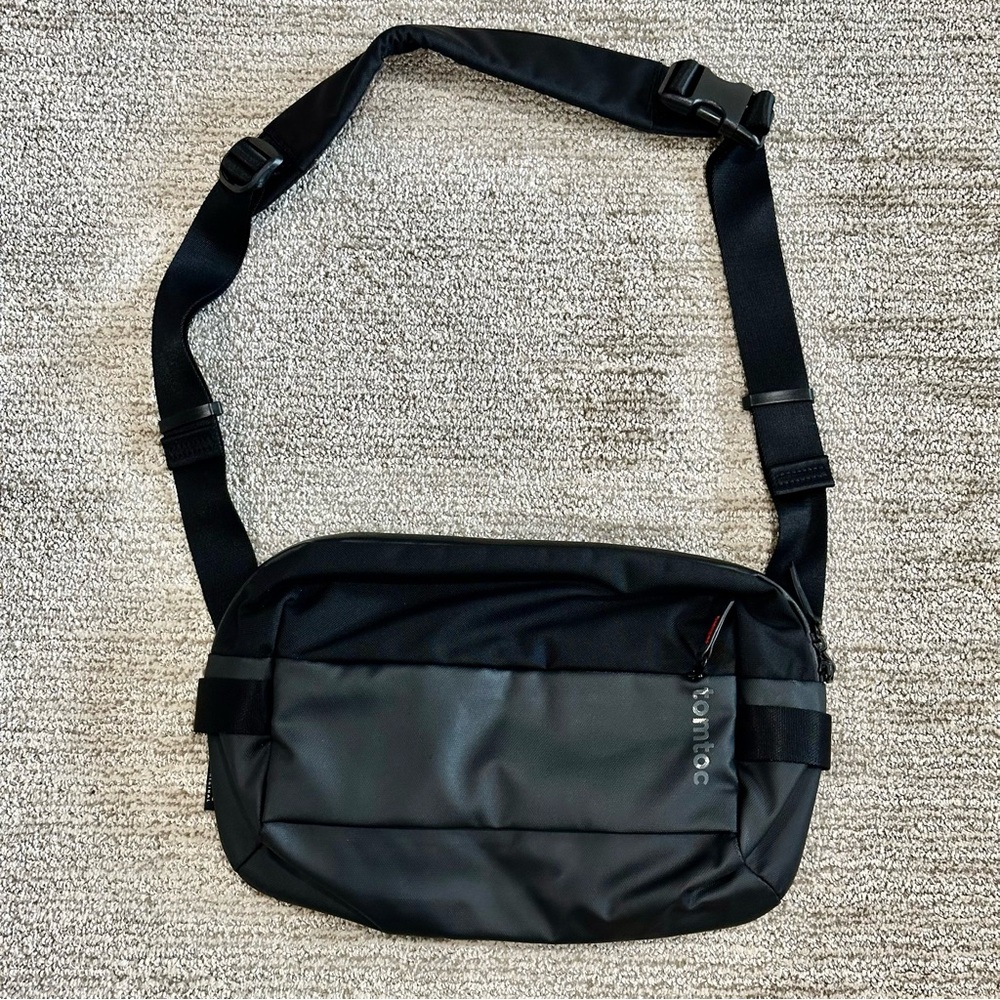 Tomtoc Black Belt Bag Sporty and Durable